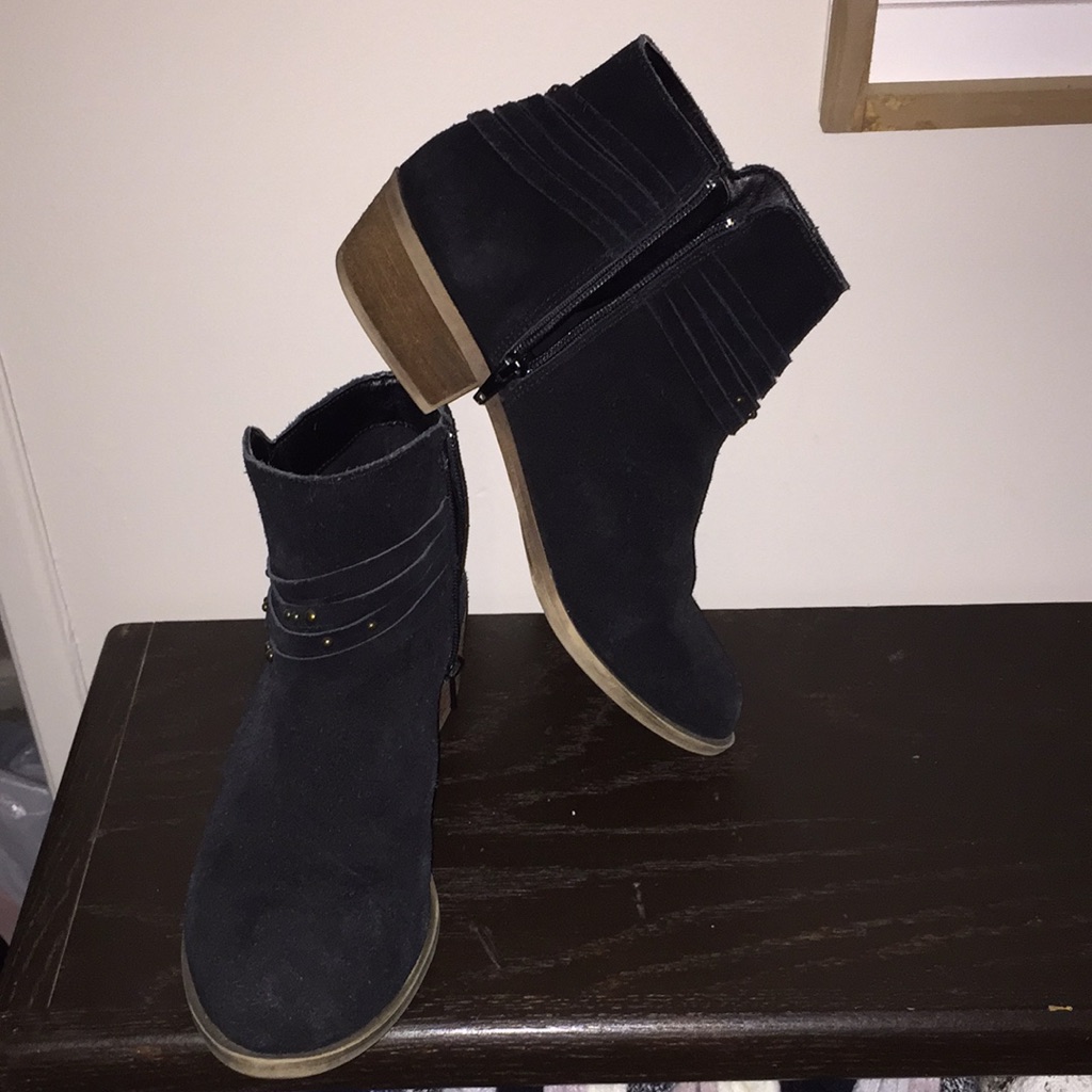Bundle Discount! Black Leather Booties - Kensie